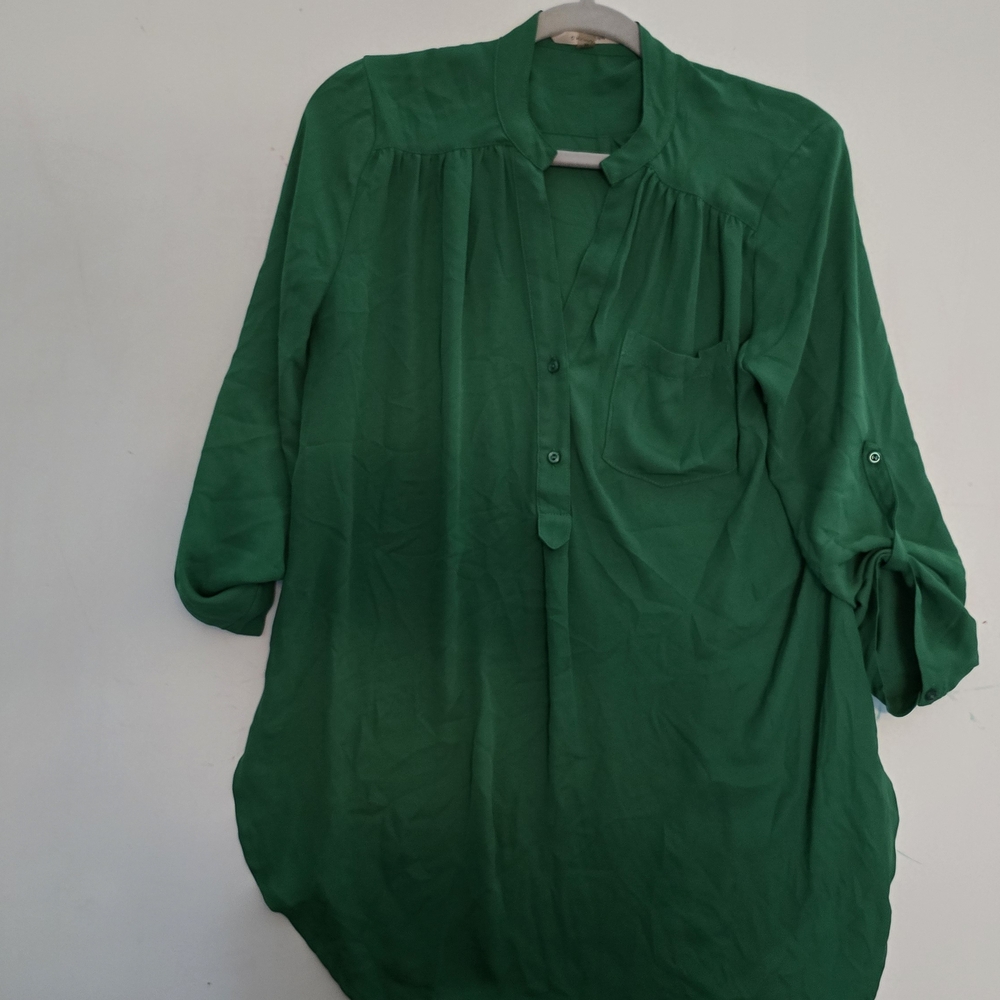 41 Hawthorn Relaxed Green Blouse with 3/4 Sleeves